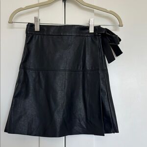 Elegant Black Faux Leather Skirt